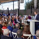 Sofía Acedo en un evento político en Melilla con público atento