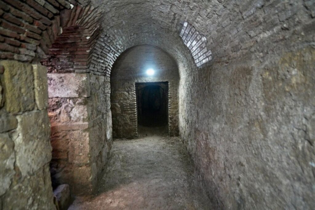 Galería subterránea descubierta en el Parque Lobera de Melilla