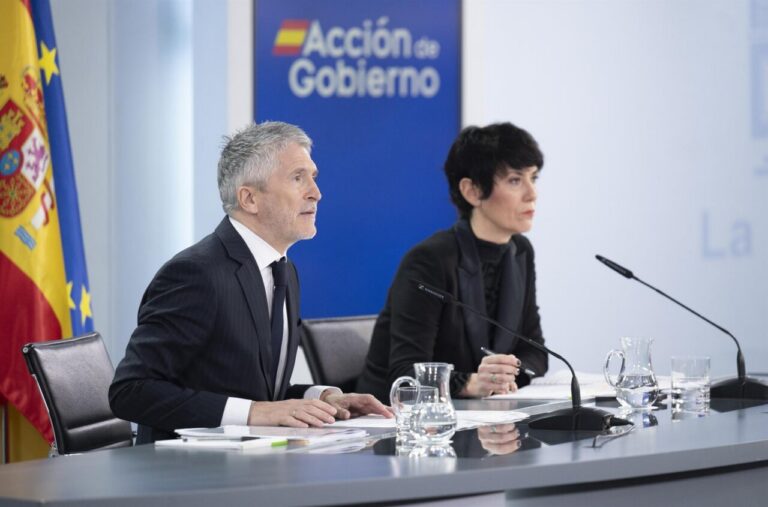 Ministro del Interior y portavoz en rueda de prensa sobre accidente ferroviario