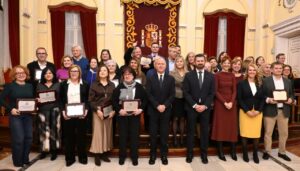 Ceremonia de homenaje a docentes jubilados en Melilla