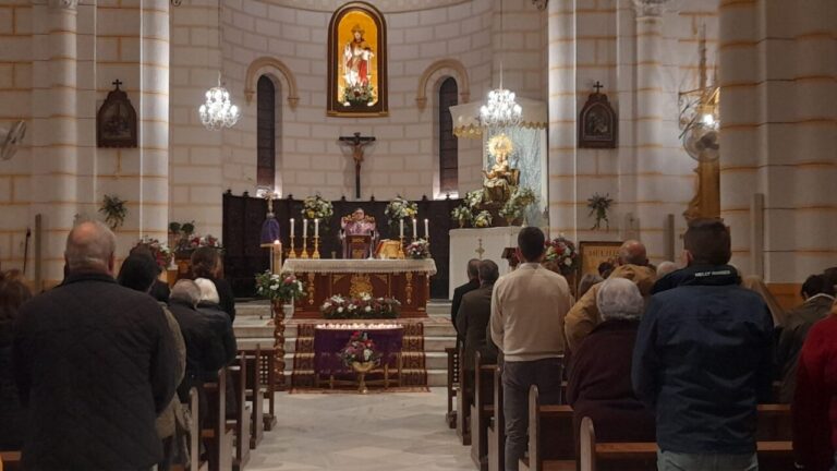 Ceremonia de misa funeral en la Iglesia del Sagrado Corazón de Jesús en Melilla