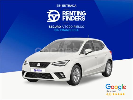 Coche blanco de renting para jubilados con logo de Renting Finders
