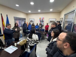 Reunión sobre la Cabalgata de Reyes en Melilla con varios asistentes