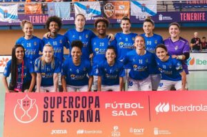Equipo de fútbol sala femenino Melilla Torreblanca en semifinales