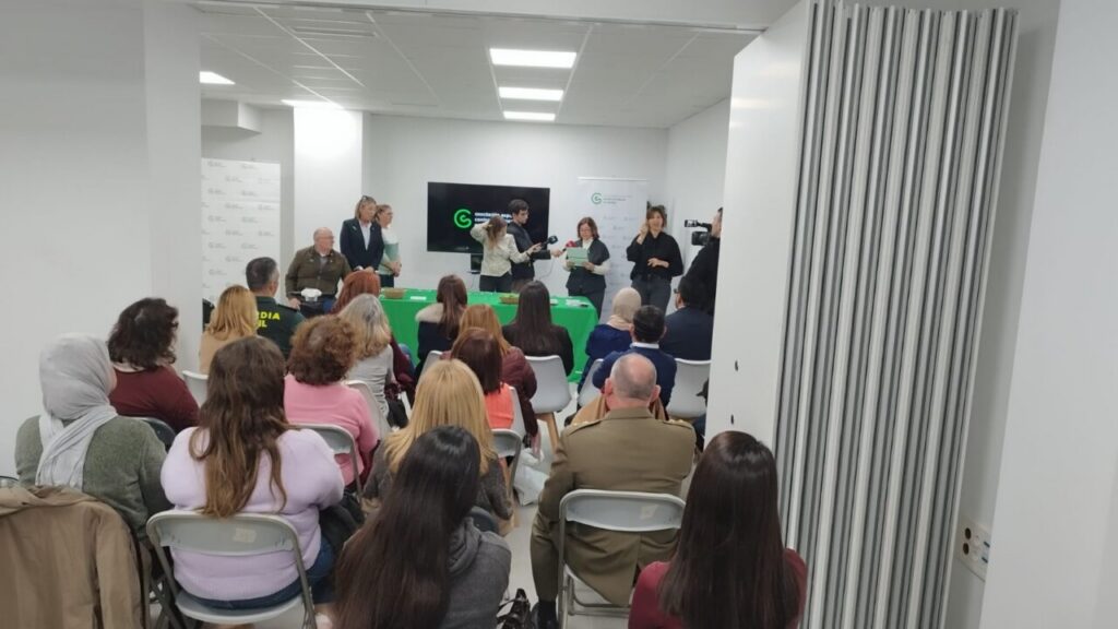 Reunión de la Asociación Española contra el Cáncer en Melilla