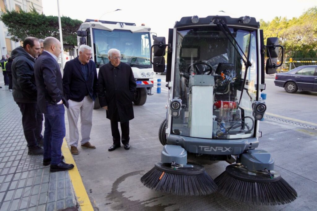 Presentación de drones para limpieza viaria en Melilla