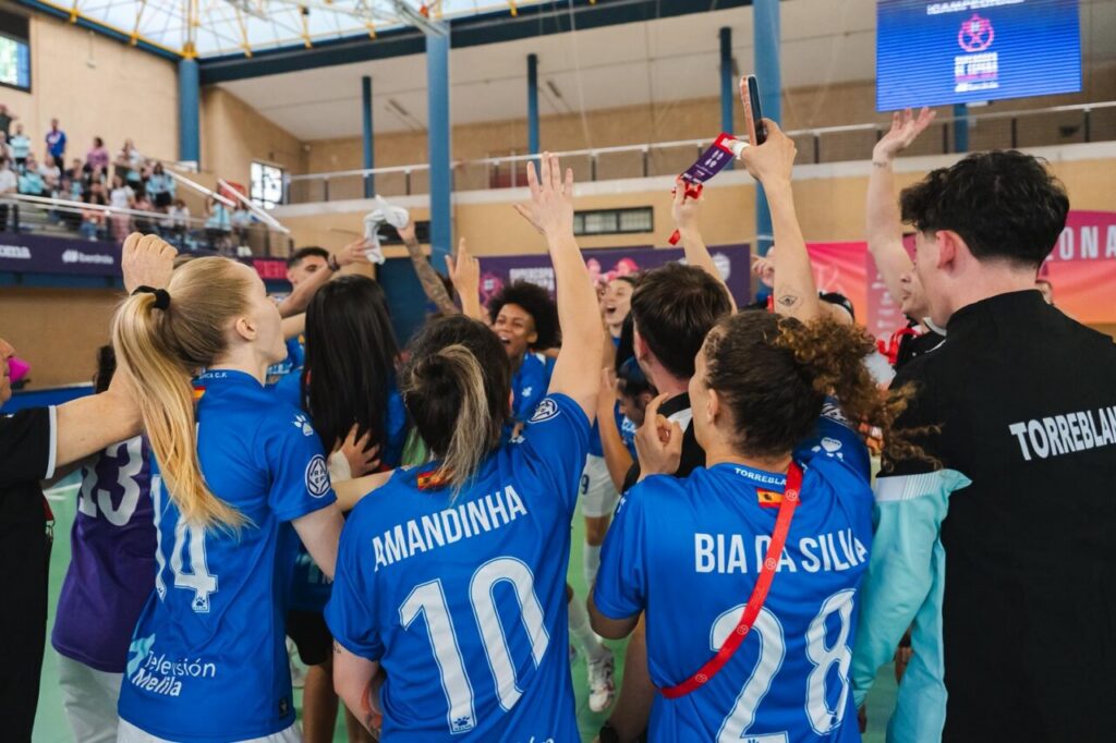 Celebración del equipo Melilla Torreblanca tras ganar la Supercopa de España