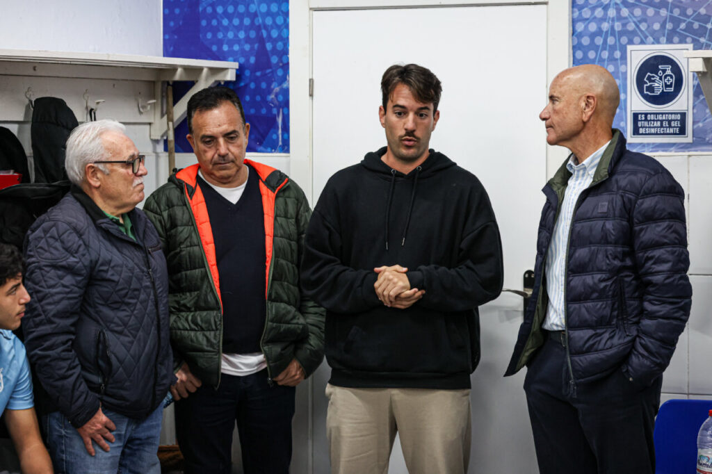 Miguel Rivera durante su presentación como entrenador de la U.D. Melilla