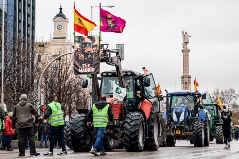 Agricultores y tractores en protesta en Madrid