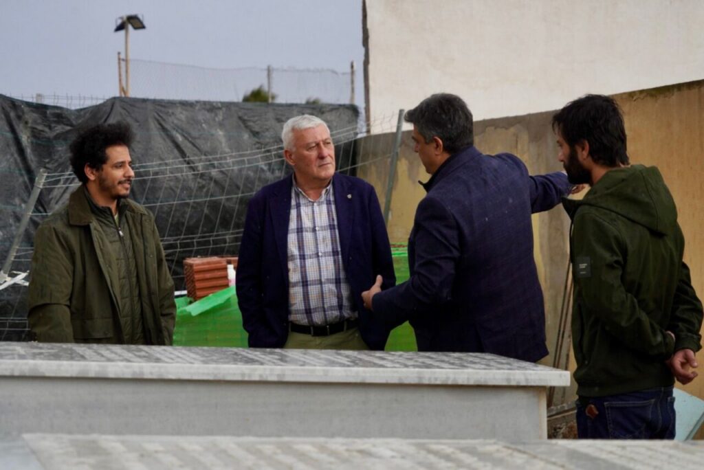Visita a las obras de rehabilitación del cementerio hebreo en Melilla