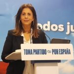 Fadela Mohatar durante una conferencia del Partido Popular en Melilla