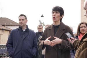 Ministra de Inclusión Social hablando sobre pensiones en Medina de Pomar