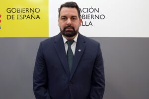 Representante del Gobierno de España en un evento oficial