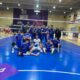 Equipo del Club Voleibol Melilla celebrando victoria en Manacor