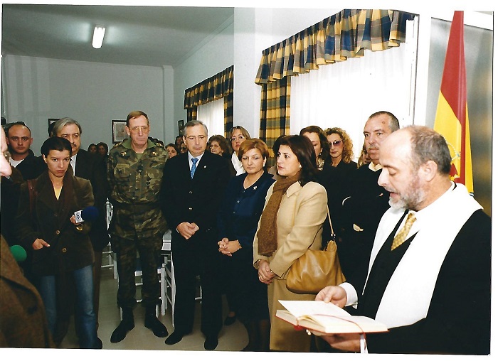 Inauguración del centro de día Alzheimer en Melilla con asistentes y autoridades