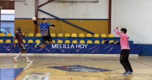 Grupo de personas en evento de deporte en Melilla