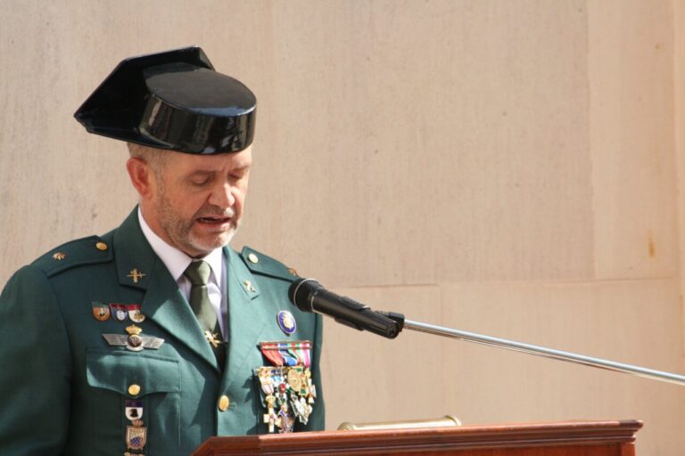 Teniente general de la Guardia Civil Manuel Llamas Fernández en ceremonia