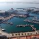 Vista aérea del puerto de Melilla con cruceros y embarcaciones