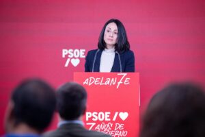 Rebeca Torró durante una conferencia del PSOE sobre política nacional