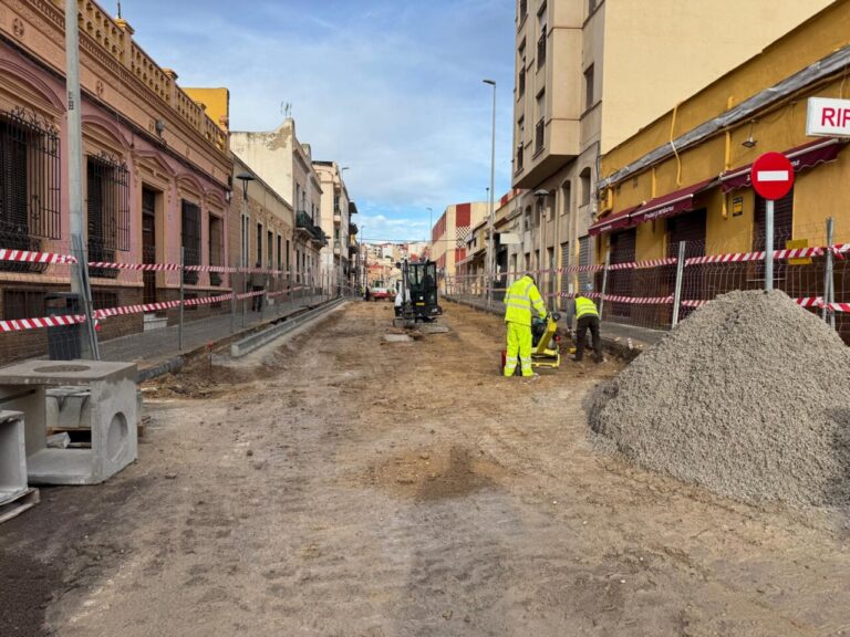 Obras de remodelación en la calle Gran Capitán del barrio del Rastro