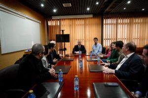 Reunión entre representantes de empresas tecnológicas en Melilla