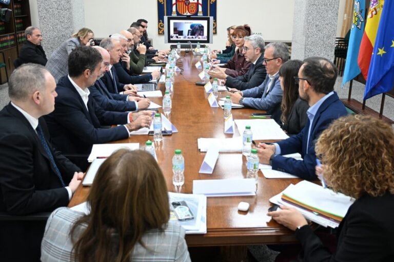 Reunión del Gobierno local de Melilla sobre el Plan Estratégico 2022-2026