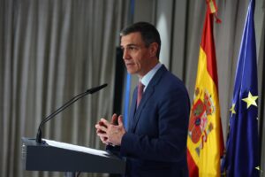 Pedro Sánchez hablando sobre inteligencia artificial en un foro