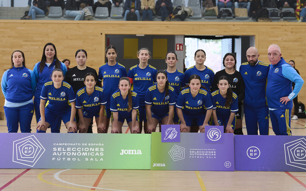 Equipo de fútbol sala femenino sub-16 de Melilla en competición