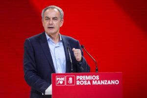 José Luis Rodríguez Zapatero hablando en un evento político