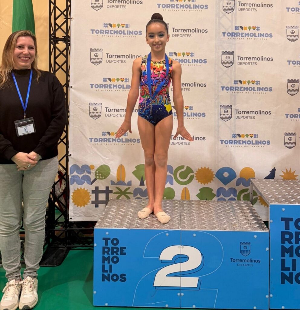 Gimnasta del Club Ágora en el podio de Torremolinos con medalla