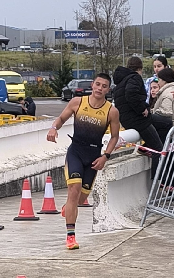 Alonso Romero compitiendo en el Campeonato de España de Duatlón en Avilés