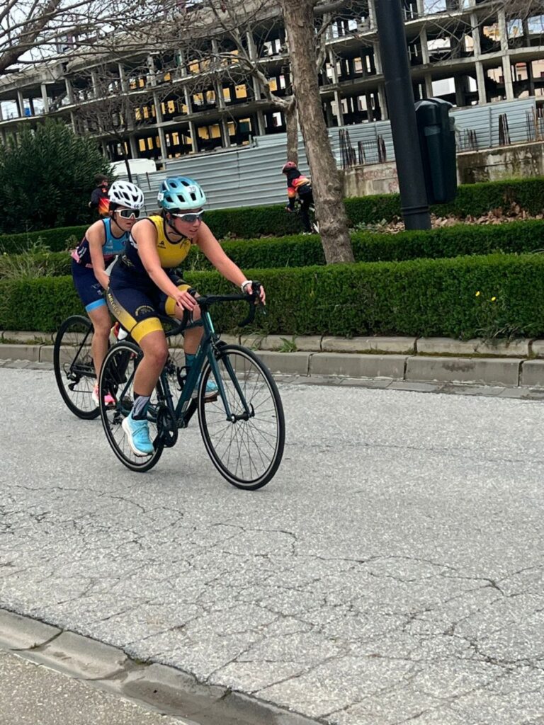 Alonso Romero y Lucía Faus compitiendo en el VI Duatlón de Atarfe