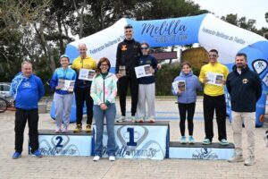 Ganadores del XVI Duatlón Ciudad de Melilla en el podio
