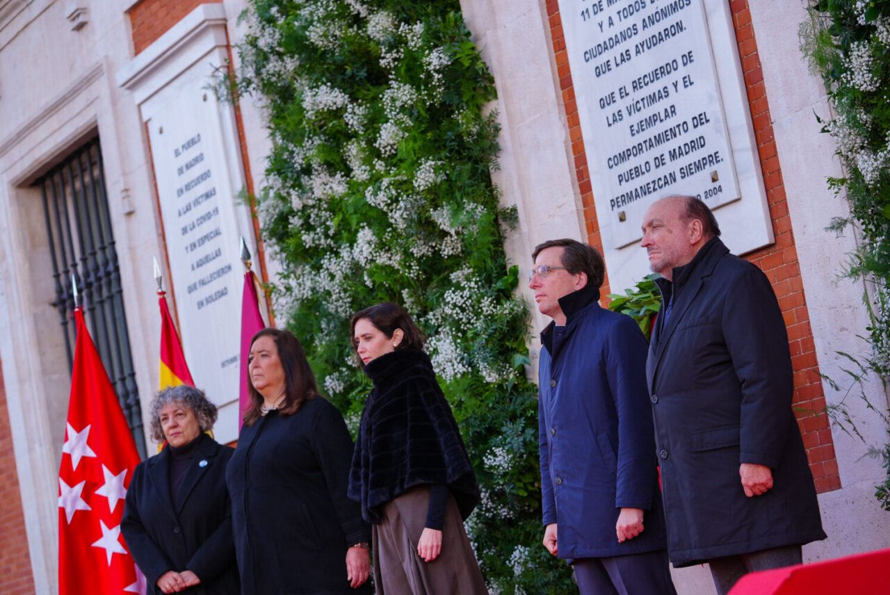 Homenaje a las víctimas del 11M en la Puerta del Sol de Madrid