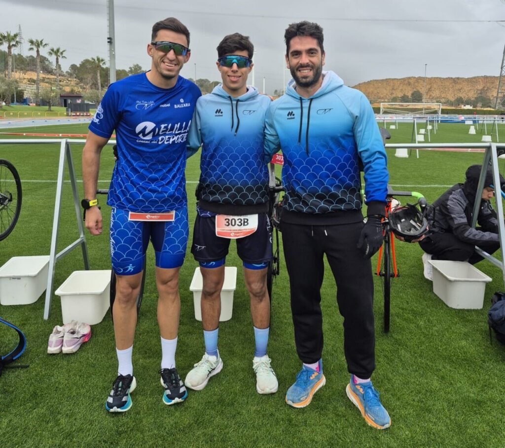 Tres triatletas del Club Triatlón Melilla en el Campeonato de España de Duatlón