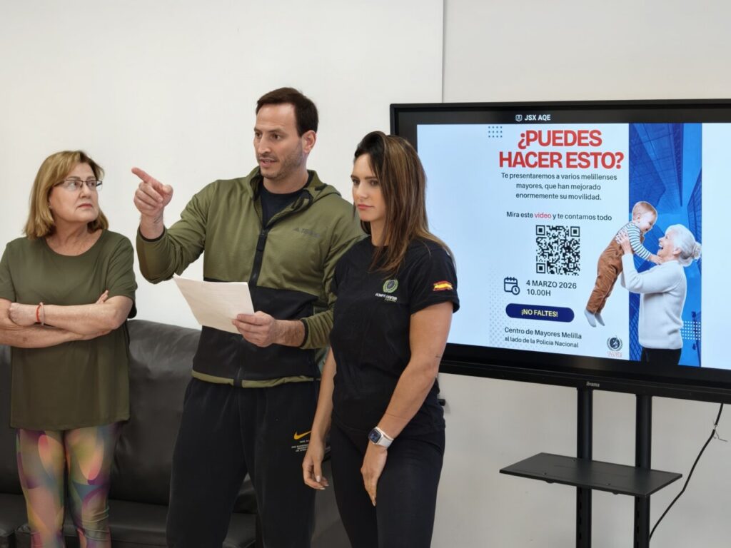 Javier Leiva hablando sobre entrenamiento de fuerza con mayores en Melilla