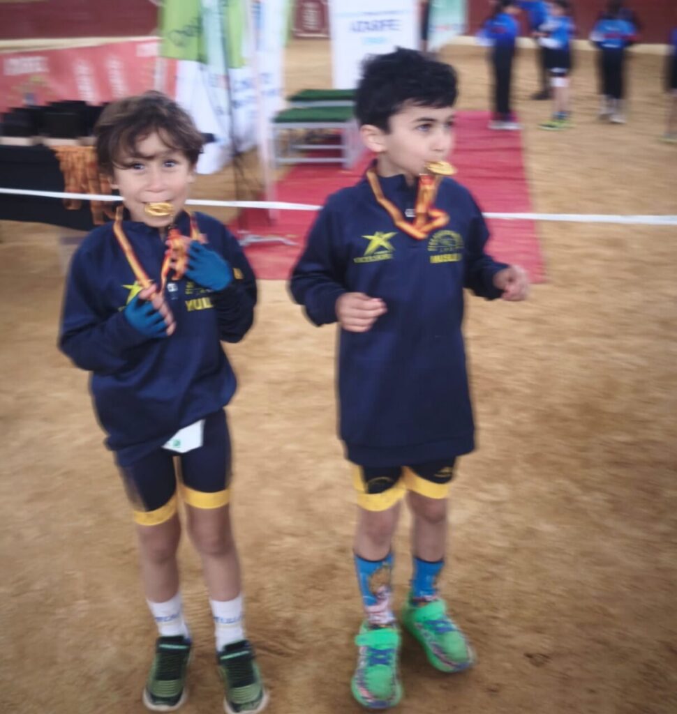 Alonso Romero y Lucía Faus con medallas tras el VI Duatlón de Atarfe