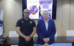 Conferencia sobre protocolo arbitral ante conductas discriminatorias en fútbol