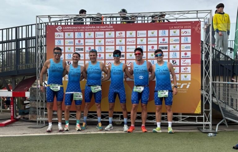 Equipo del Club Triatlón Melilla en el Campeonato de España de Duatlón