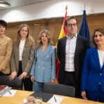 Reunión del ministro Carlos Cuerpo con otros miembros del gobierno