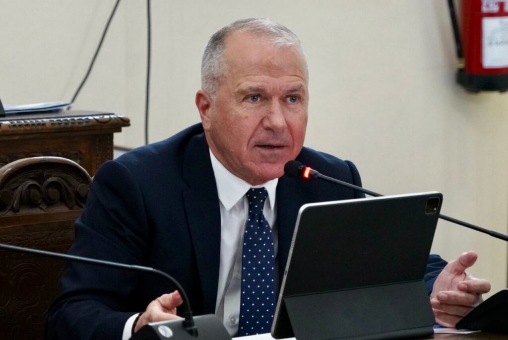 El presidente de Melilla defendiendo su modelo de gestión en un debate