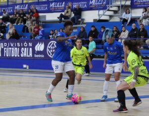 Jugadoras del Melilla Torreblanca en un partido de fútbol sala