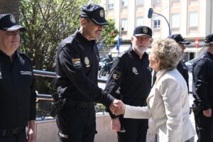 Reunión entre autoridades y miembros de la Policía Nacional en Melilla