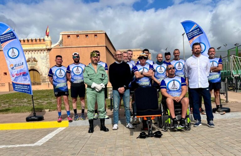 Presentación de la silla Joëlette para personas con movilidad reducida en Rostrogordo