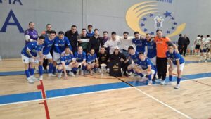 Jugadores del Nueva Era Melilla celebrando su victoria en el partido