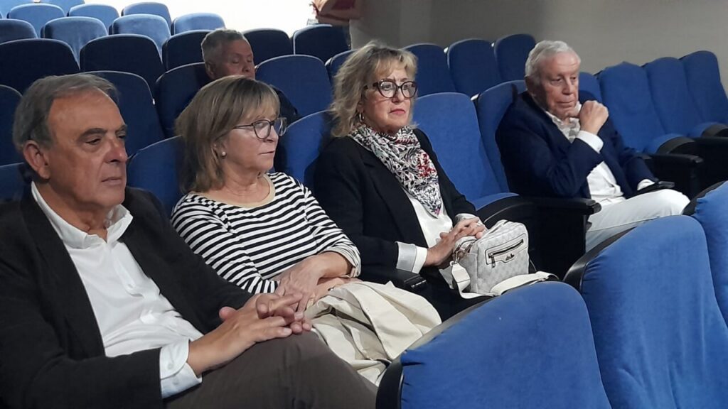 Asistentes a la conferencia sobre neurocirugía en Melilla
