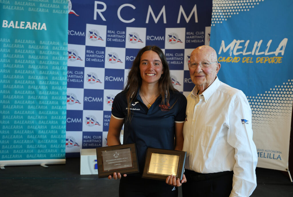 Entrega de premios del Campeonato de España de Ilca6 en Melilla.