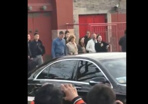 Pedro Sánchez y Begoña Gómez en Pekín durante su visita turística