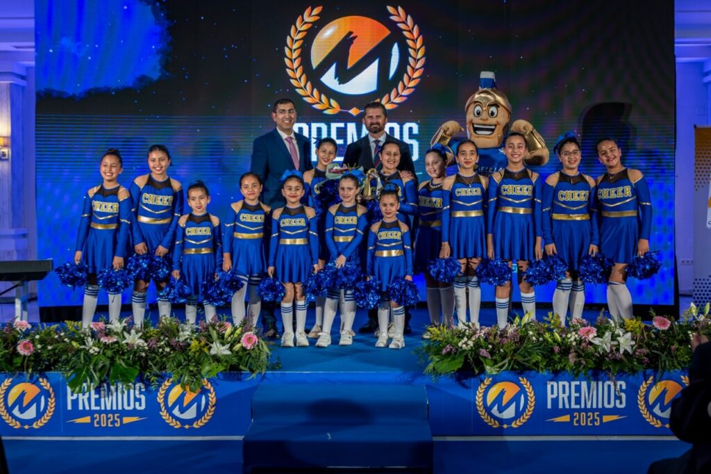 Grupo de deportistas en la entrega de premios Melilla Ciudad del Deporte 2025