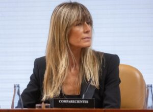 Begoña Gómez durante una comparecencia en un tribunal de justicia
